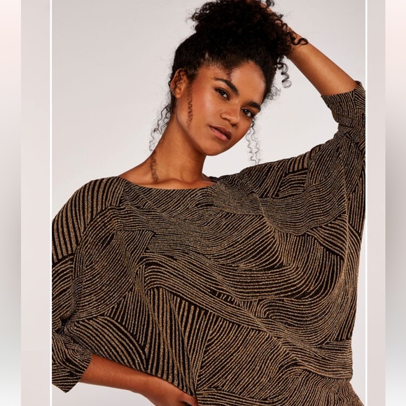 Apricot UK Beautiful Metallic Dolman Sleeve Top - Picture 3 of 16